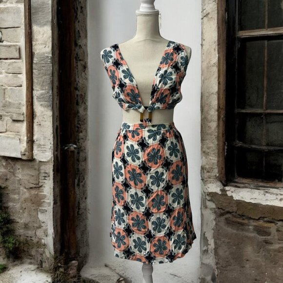 Agua Bendita Floral-Print Mini Dress With Tie-Back & Waist Detail Size 1X - Picture 1 of 7